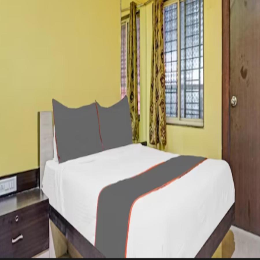 Carnival Hotel 浦那 外观 照片